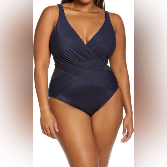 MIRACLESUIT Illusionist Crossover One-Piece Swimsuit ❤️NWT❤️IN STORES❤️ - Picture 2 of 5